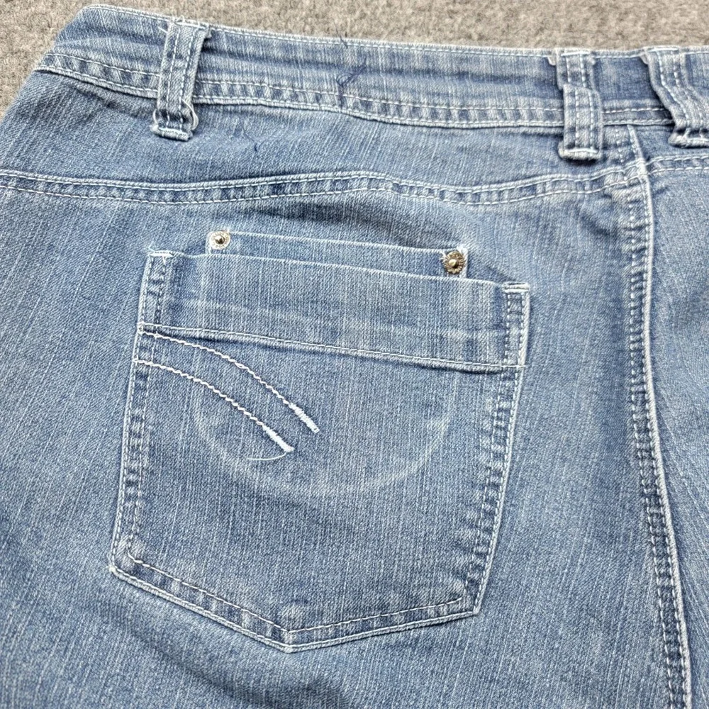 Wak Jeans Kiss Me Women 22W Denim Shorts Medium Wash Rhinestone Stretch Blue